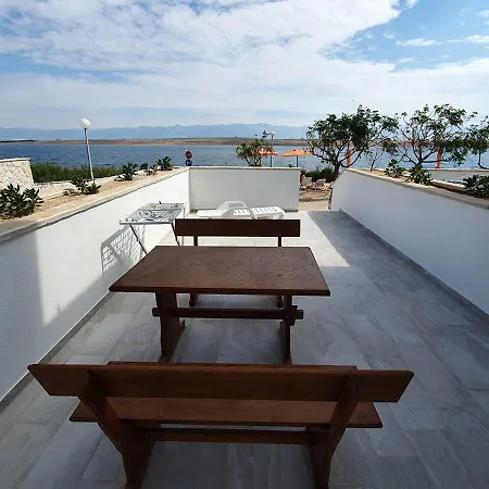 Ivanovic Apartment *