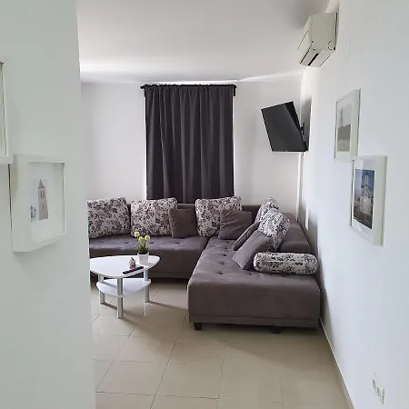 Ivanovic Apartment *
