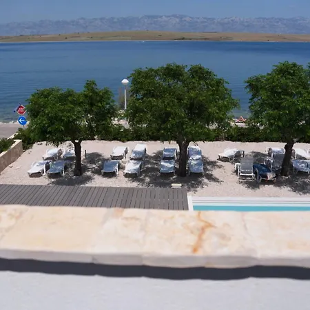 Ivanovic Apartment *