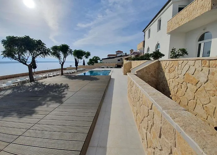 Ivanovic Appartement Vir