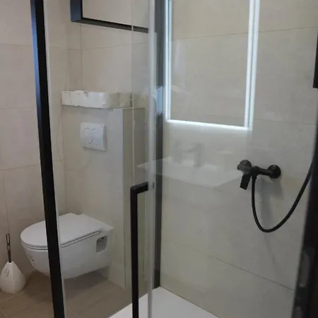 Ivanovic Appartement Vir