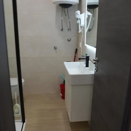 Ivanovic Appartement Vir