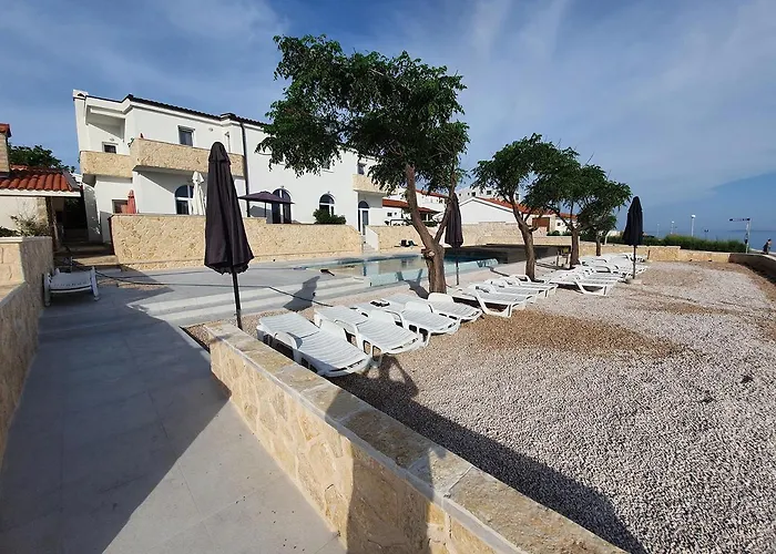 Ivanovic Apartman Vir
